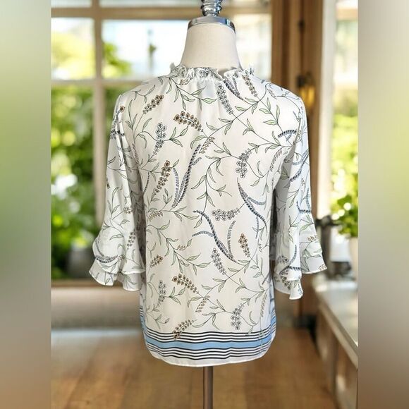 Ann Taylor Floral Tiered sleeve Flowy Blouse Size XS - Picture 10 of 14